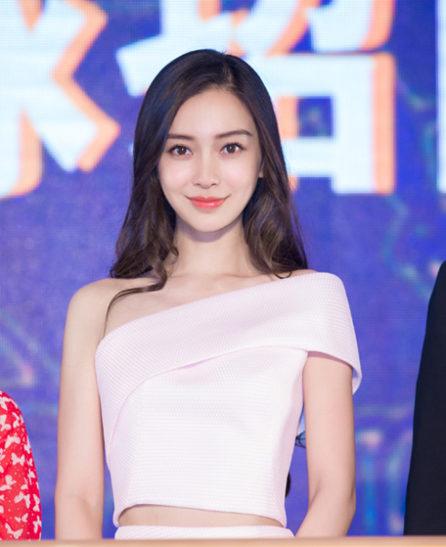 女星迷人"微笑唇":baby笑颜倾城 刘涛唇形完美