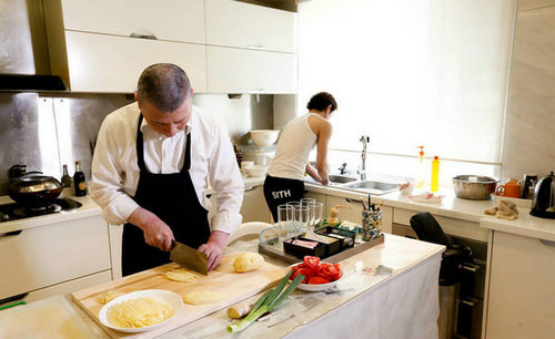 组图:冯小刚宅内景曝光 乍一看布置简洁实则壕无边际_新闻中心_中国网