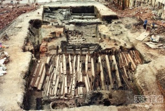 中国古代最牛帝王墓 2100年没人挖的动