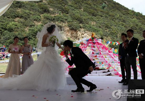 杜海涛为女友倾家荡产 快乐家族收入曝光(图)