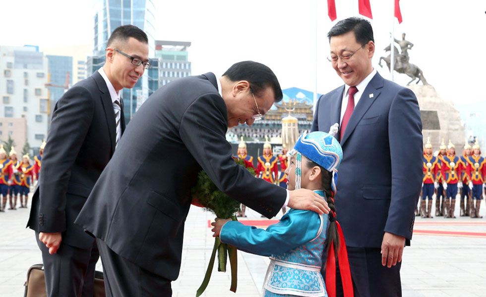 蒙古国总理举行别具特色仪式欢迎李克强