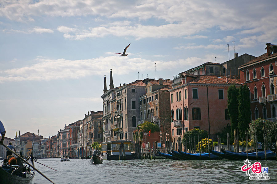 水城生动的样子