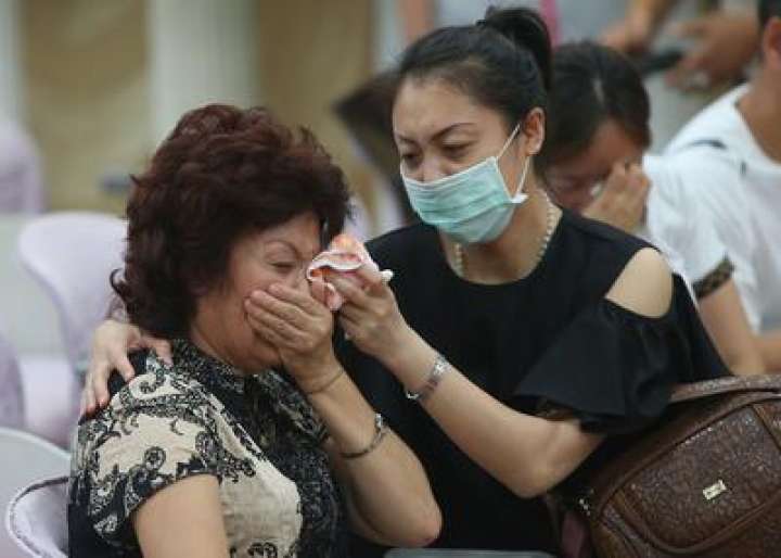 台湾游览车火灾事故大陆罹难者家属抵台