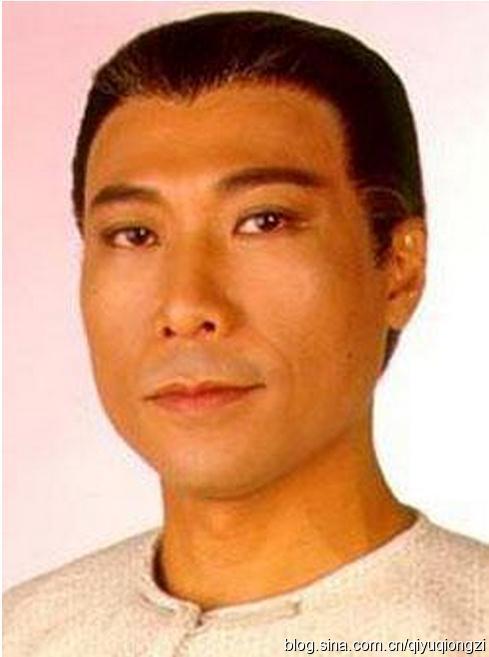 夏韶声被誉为"香港摇滚教父",张国荣亦尊称他为乐坛老大哥,除了音乐