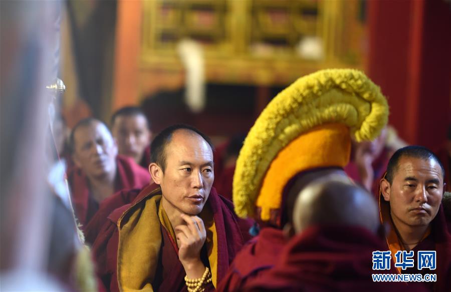 藏传佛教僧人考核晋升格西拉让巴学位夏季预考在拉萨甘丹寺举行