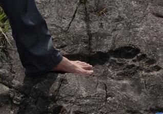貴州從江現神秘“巨人腳印”
