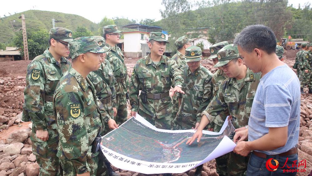 18日21时,武警水电第八支队接到抢