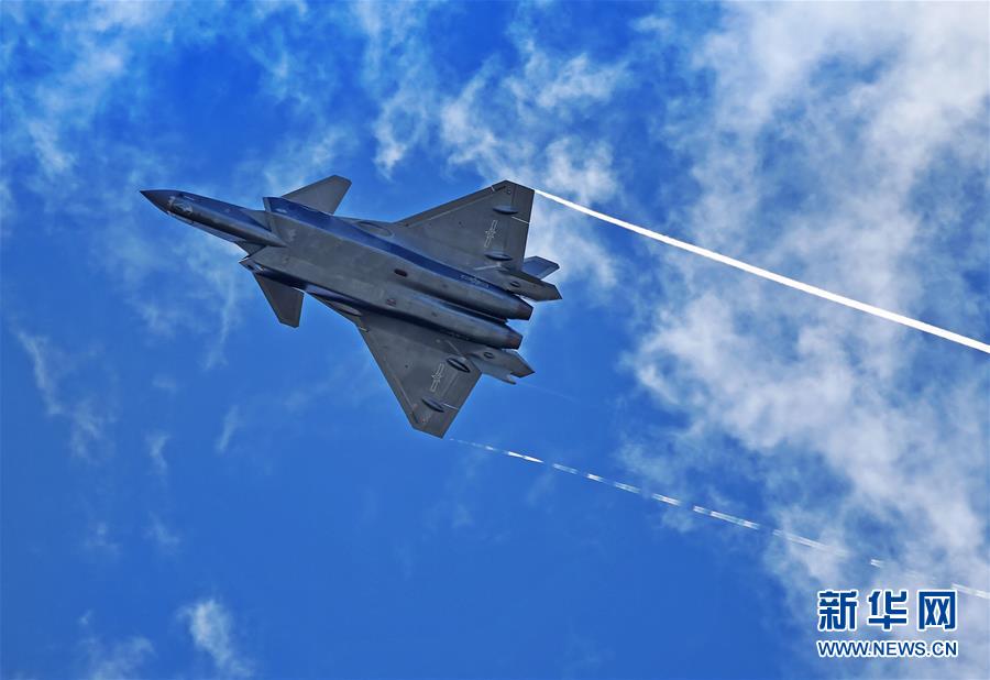 （图文互动）首次公开亮相！空军试飞员将驾歼－20参加第11届中国航展