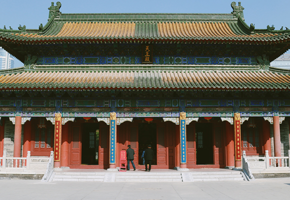 Chinese Buddhism Ancestral Monetaries and Chinese Practice