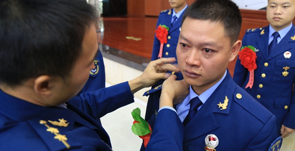 南部战区空军某场站组织冬季士兵退役工作大会