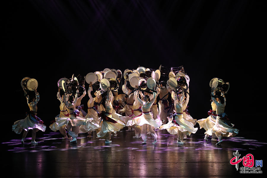 '2016國家大劇院舞蹈節'閉幕演出《舞典華章》 現中國舞壇年度盛宴[組圖]