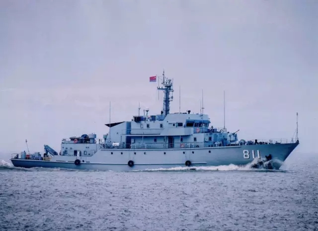 1月25日入列的荣成舰是我国自行研制设计生产的新一代猎扫雷舰,该舰