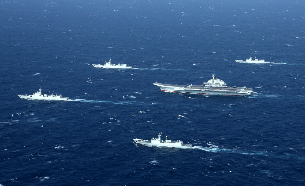 中国海军航母编队在海上航行。摄影：莫小亮 (7)