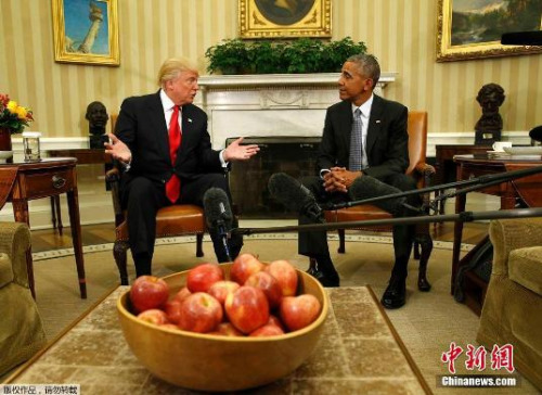 当地时间2016年11月10日，奥巴马与新当选总统特朗普在白宫进行了长达一个半小时的会面，商讨政权交接等事宜。