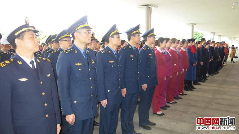 福建交通运输工作一线的职工、志愿者代表参加启动仪式。中国网记者-张艳玲-摄