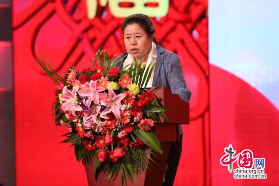 “欢乐一家亲”大型文化行动正式启动(组图) “欢乐一家亲”大型文化行动正式启动(组图)