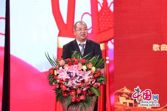 “欢乐一家亲”大型文化行动正式启动(组图) “欢乐一家亲”大型文化行动正式启动(组图)