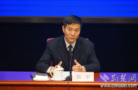 省政协委员,民政厅厅长彭军.记者郭金富 摄