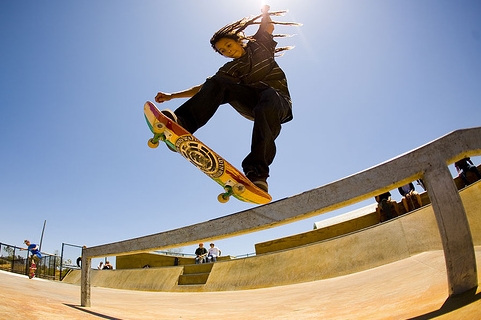 超级炫酷天才滑板少年