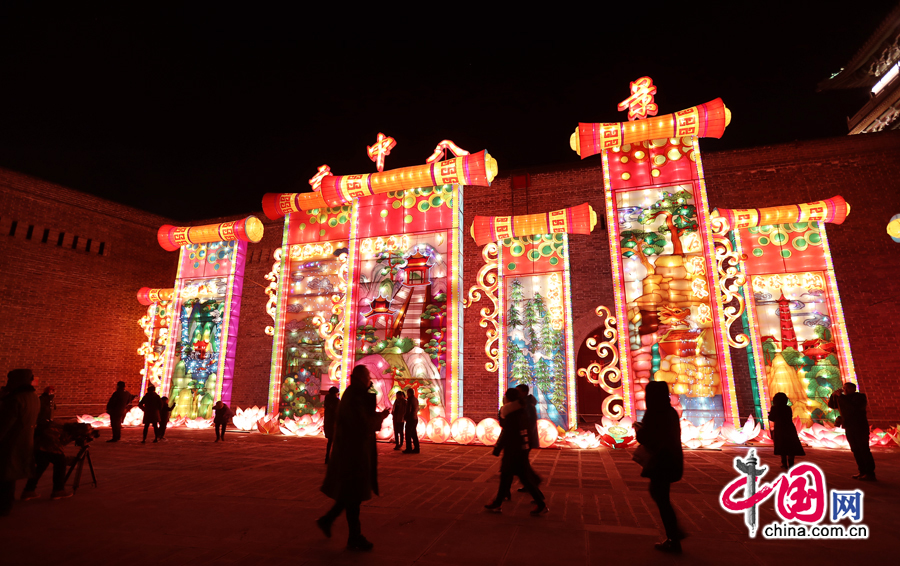 元宵节灯会一景。中国网照片，山西（大同），2017年2月10日 李建斌摄