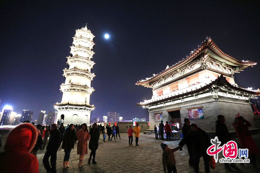 古城墙一景。中国网照片，山西（大同），2017年2月10日 李建斌摄