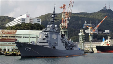 军情24小时：军港内日本最强驱逐舰非常显眼