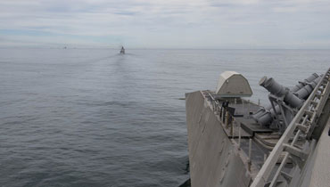 軍情24小時：美軍三體艦進入南海 投下裝備