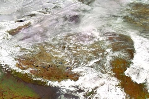 风云4号卫星首批图像数据发布 对闪电每秒拍500张照片