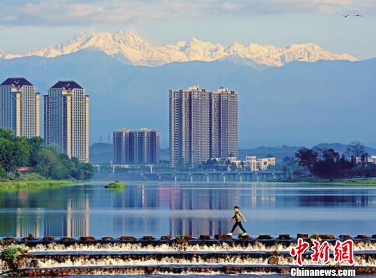 成都全面推行河长制度书记、市长&ldquo;挂帅&rdquo;治水