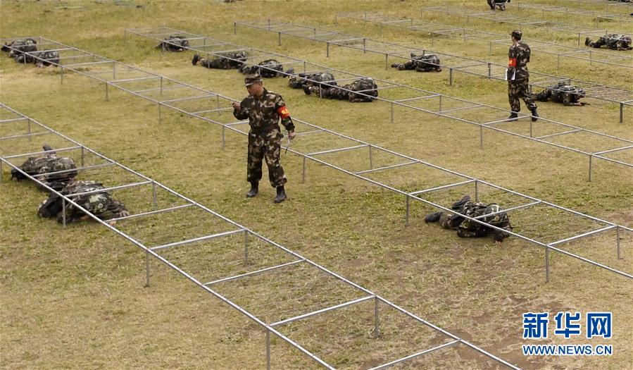 福建边防：跨区拉动练精兵