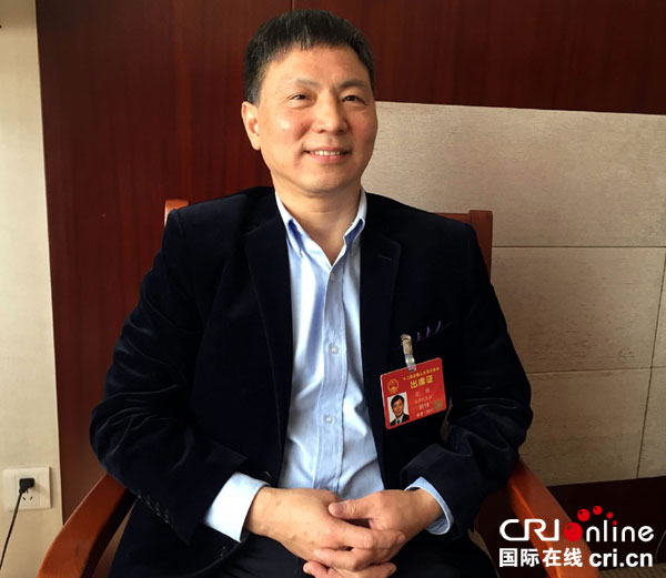 台籍人大代表张雄建议出台《台湾同胞合法权益条例》