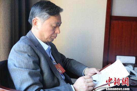 全国人大代表：启动南方乡村风景林保护与修复工程