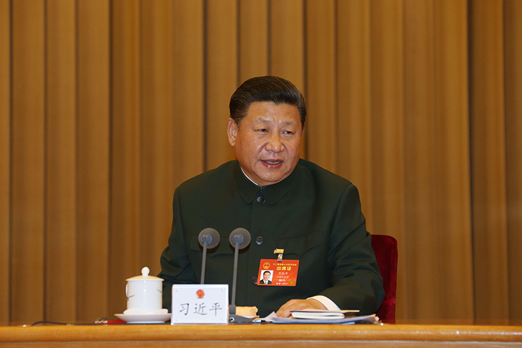 习近平主席出席十二届全国人大解放军代表团活动纪实
