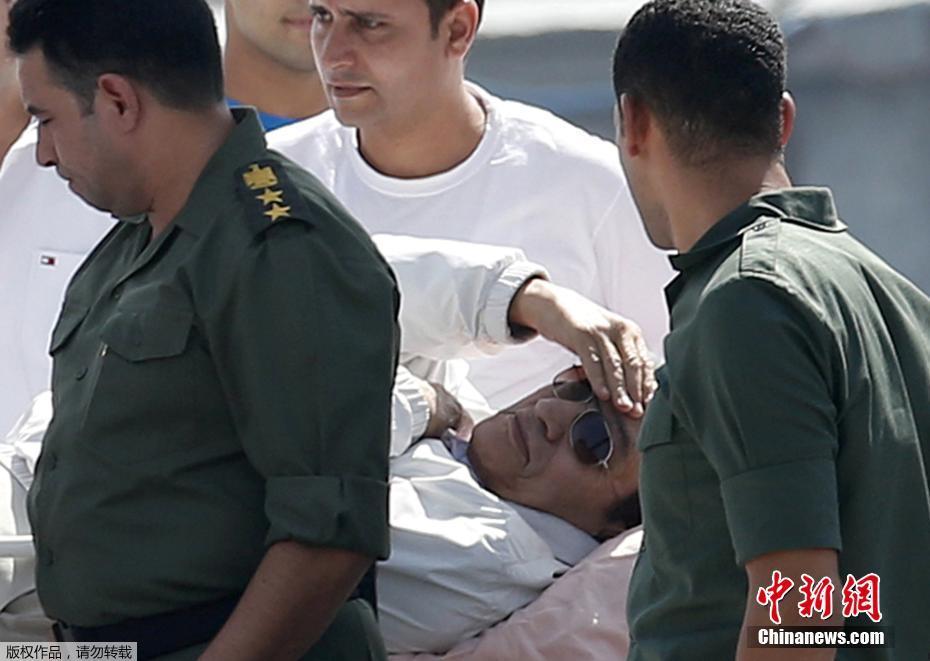 埃及前总统穆巴拉克获释结束3年牢狱生涯 