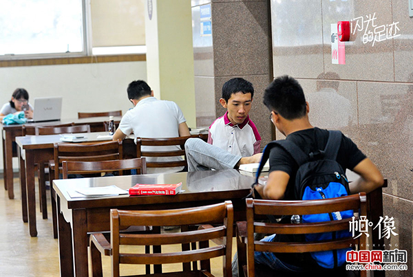 帧像:残障孩子应“随班就读”吗? 帧像:残障孩子应“随班就读”吗?