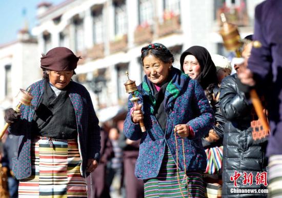 尊重信众用钞习惯西藏加大小面额人民币投放