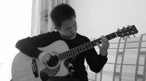 “網紅”吉他少年的音樂世界拒絕邀約學好文化課