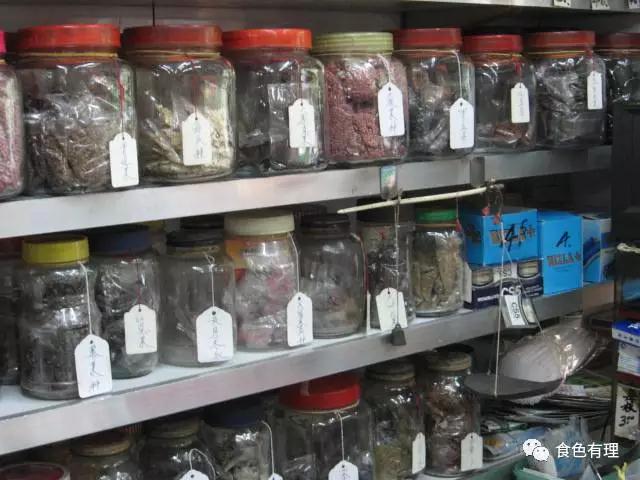 深呼吸：繁华香港的寂寥空气