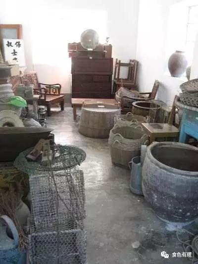 深呼吸：繁华香港的寂寥空气