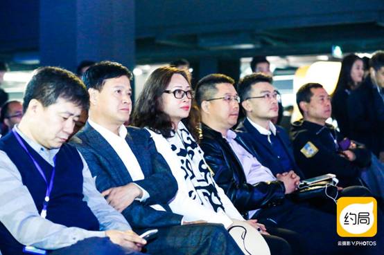 vbox4073__J8A2587_144126_small