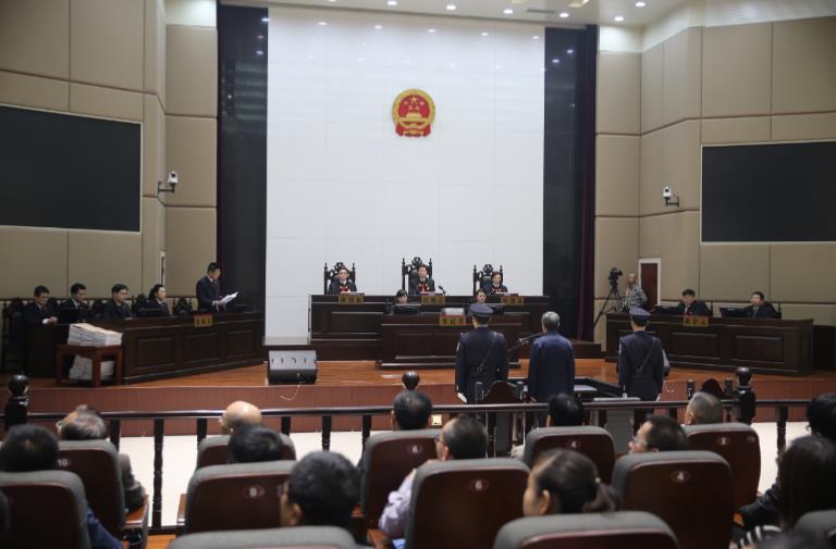  河北政法委原书记张越被控受贿1.57亿元 出庭受审