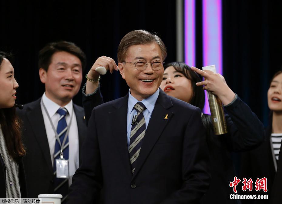 韩国大选第二场电视辩论举行