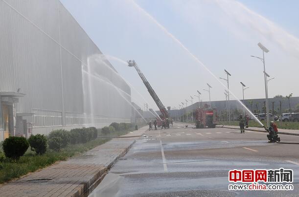 北京房山举行大跨度大空间建筑火灾事故救援演练