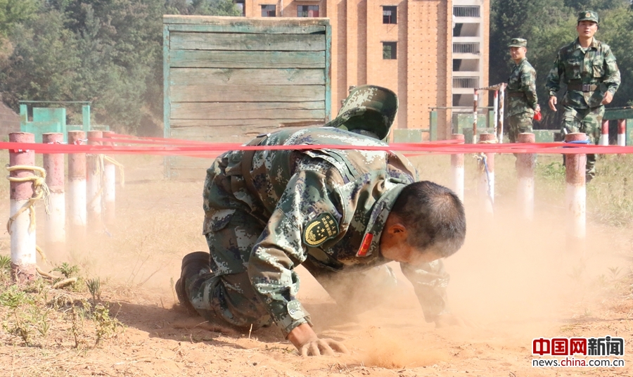 武警昆明市支队组织2017年度首届反恐比武竞赛