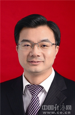 黄剑雄任潜江市委书记 前任胡功民任湖北省体育局局长