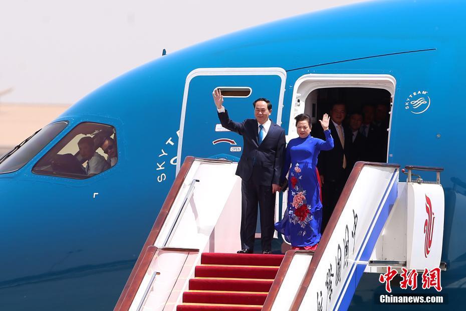 越南国家主席陈大光抵达北京