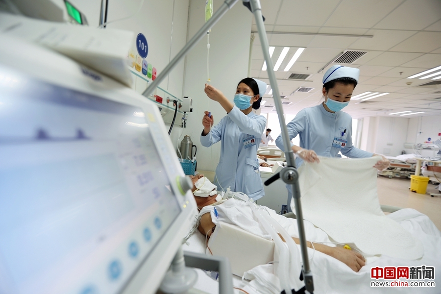 海军总医院的白衣天使 为了那份圣洁的事业 海军总医院的白衣天使 为了那份圣洁的事业