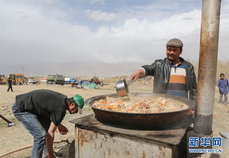 （社会）（4）新疆塔什库尔干县地震1.2万人受灾
