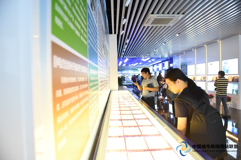 网媒大咖走进院士港：聚集高端人才助力发展