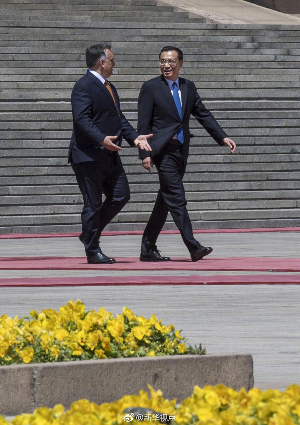 李克强举行仪式欢迎匈牙利总理欧尔班访华